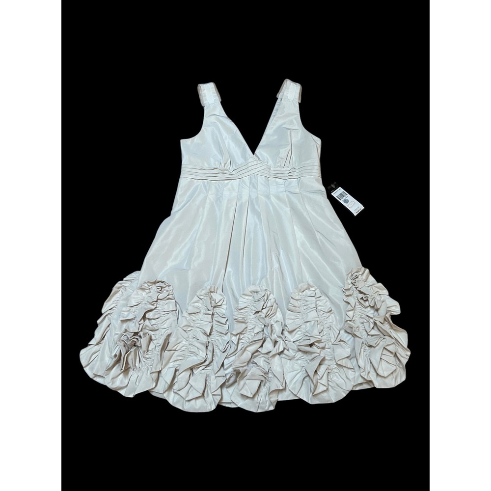 BCBGMAXAZRIA Corozo Beige Ruffle Bubble Hem V-Neck Cocktail 8 Dress VVV6D633-187